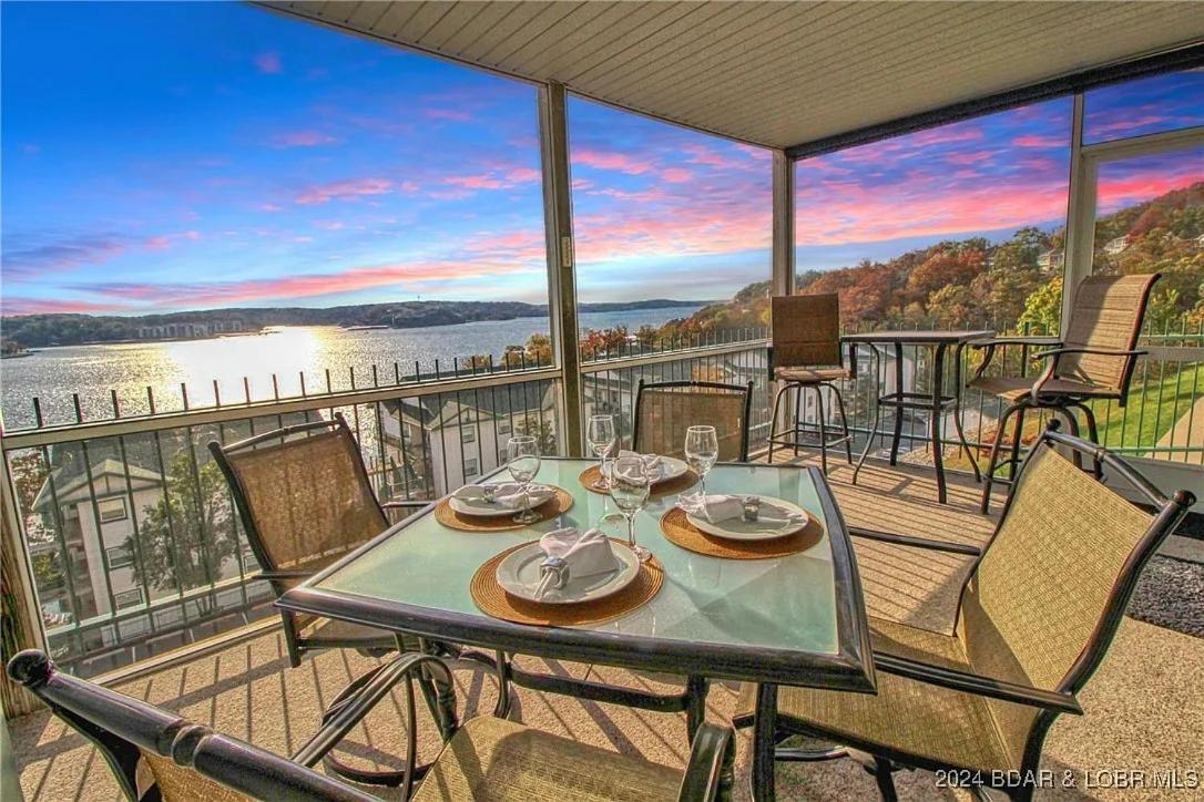 Gourgeous Lake Views, Amazing Susets, On Main Channel Лейк Озарк Екстериор снимка